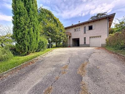 Maison traditionnelle - 119 m² - 4 pièces