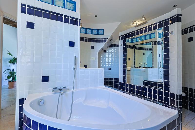 Villa - 190 m² - 6 pièces