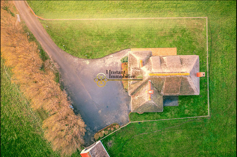 Demeure - 240 m² - 5 pièces