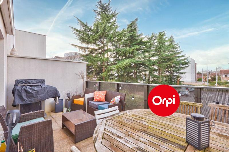 Appartement - 111 m² - 4 pièces