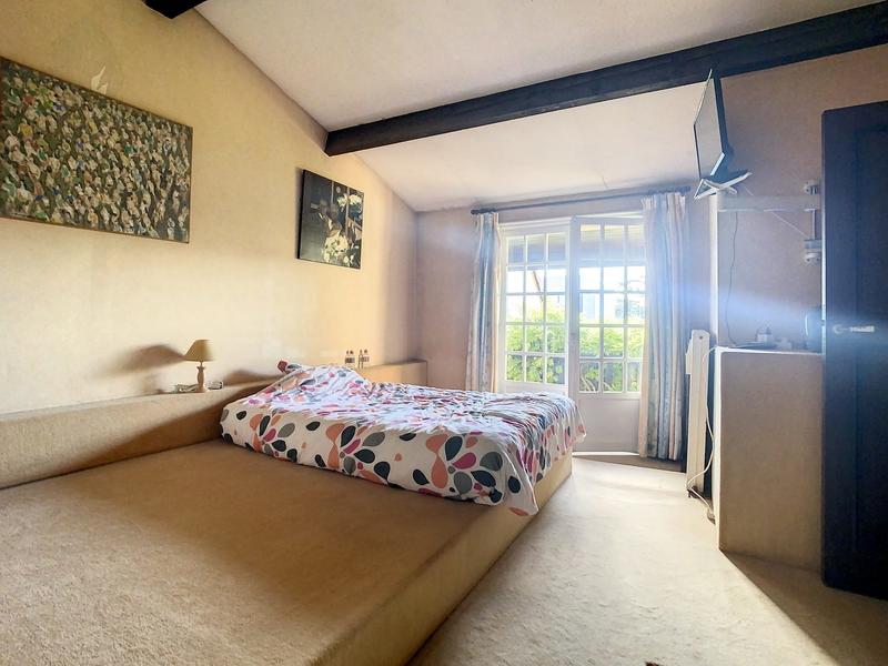 Maison ancienne - 290 m² - 10 pièces