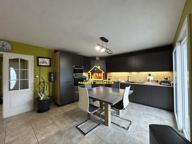 Maison - 150 m² - 5 pièces