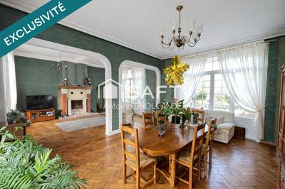 Maison - 269 m² - 11 pièces