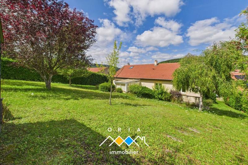 Maison - 180 m² - 9 pièces