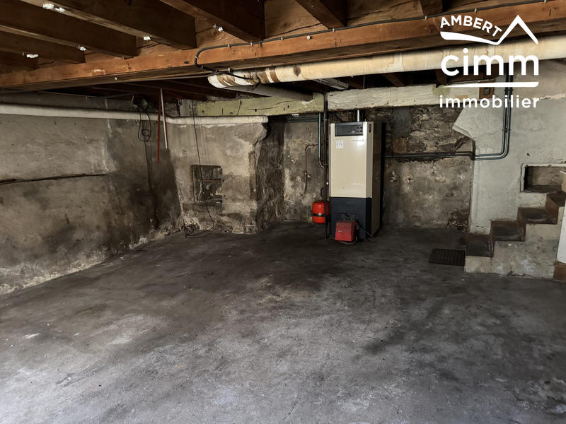 Maison - 180 m² - 12 pièces