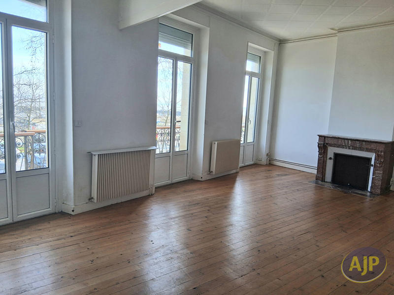 Immeuble - 7 pièces