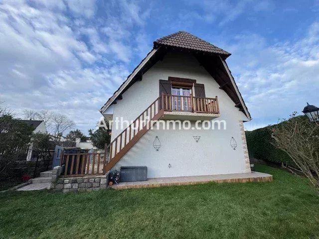 Maison - 112 m² - 6 pièces