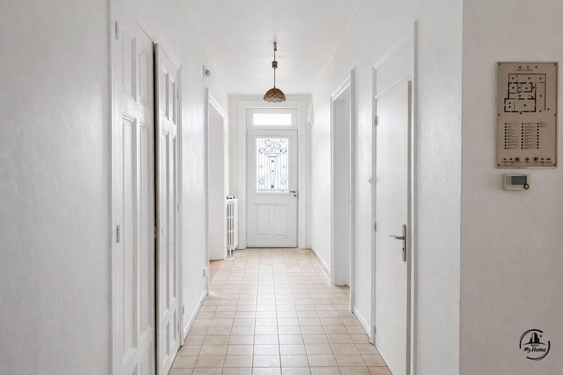 Maison - 190 m² - 8 pièces