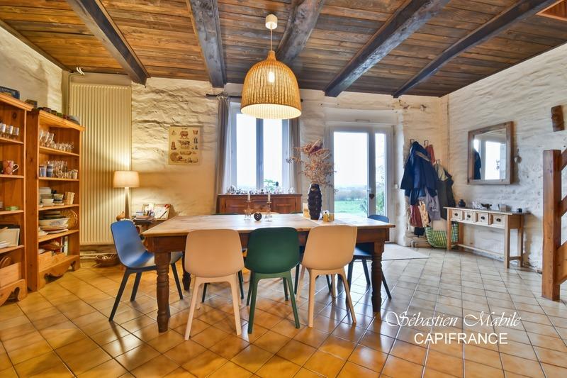 Maison - 198 m² - 7 pièces