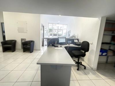Local commercial - 195 m² - 5 pièces