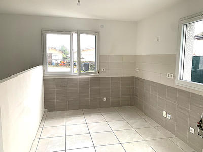 Local commercial - 162 m² - 1 pièce