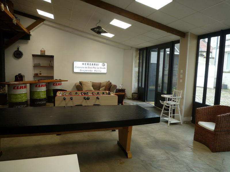 Maison - 380 m² - 15 pièces