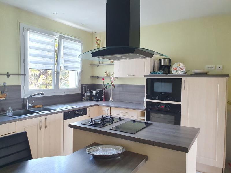 Maison traditionnelle - 120 m² - 4 pièces