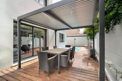 Maison - 111 m² - 5 pièces