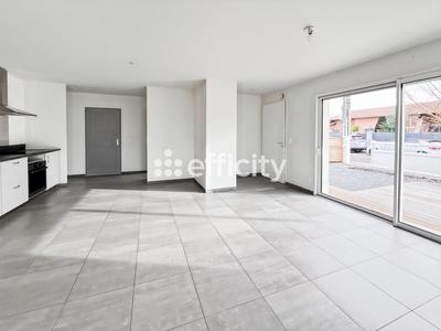 Maison - 76 m² - 4 pièces