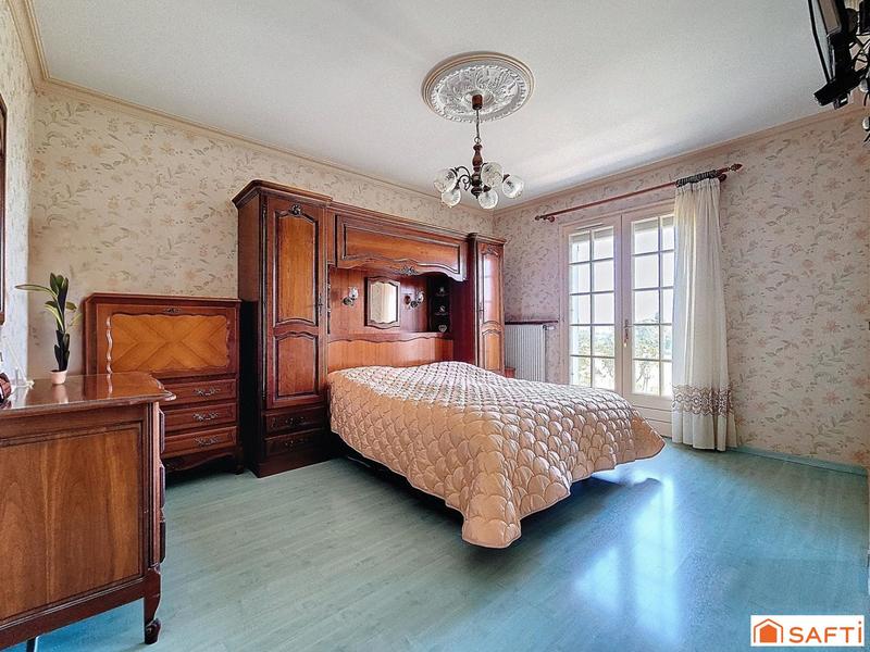 Villa - 250 m² - 9 pièces