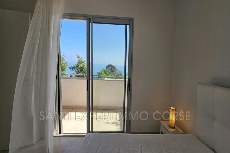 Maison contemporaine - 85 m² - 4 pièces