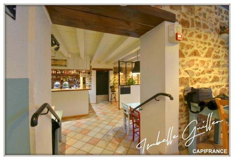 Propriété - 301 m² - 5 pièces