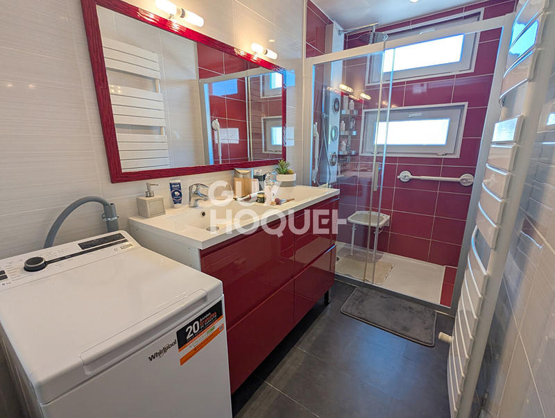 Maison - 102 m² - 6 pièces