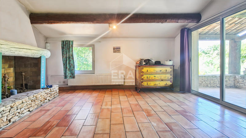 Maison - 270 m² - 9 pièces