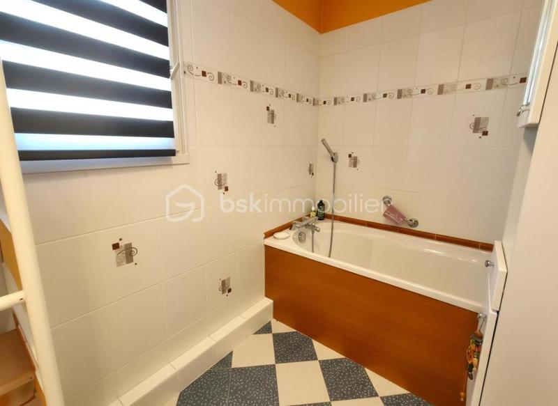 Duplex - 94 m² - 5 pièces