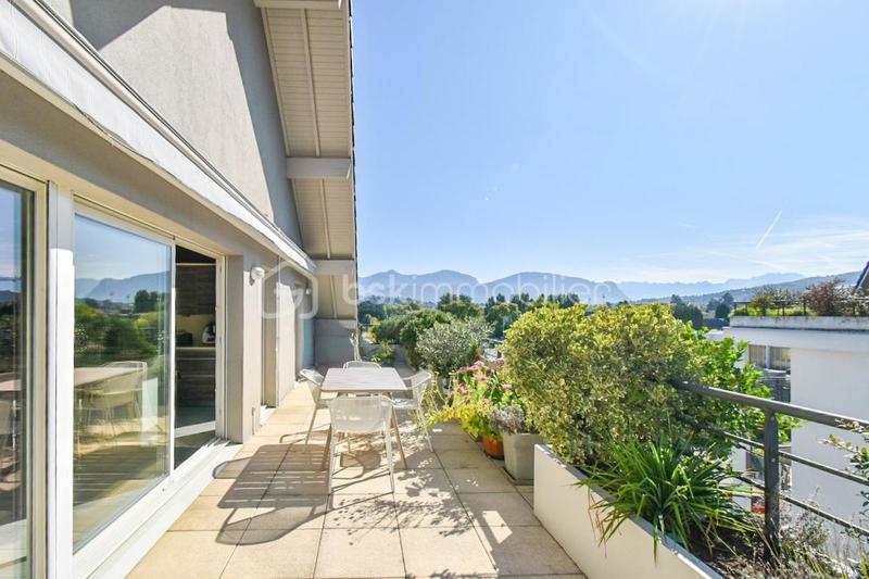 Appartement - 142 m² - 4 pièces