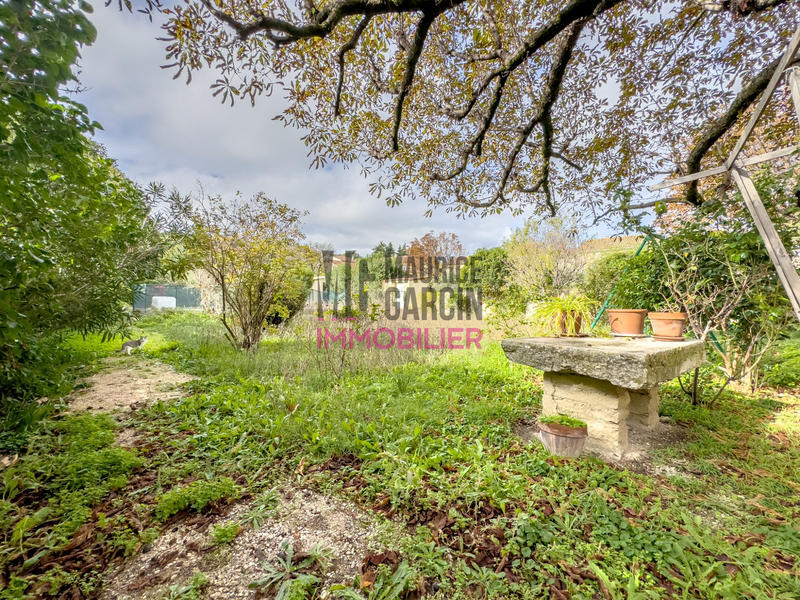 Maison - 280 m² - 13 pièces