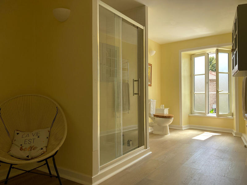 Maison - 208 m² - 6 pièces