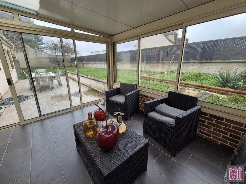 Villa - 90 m² - 5 pièces