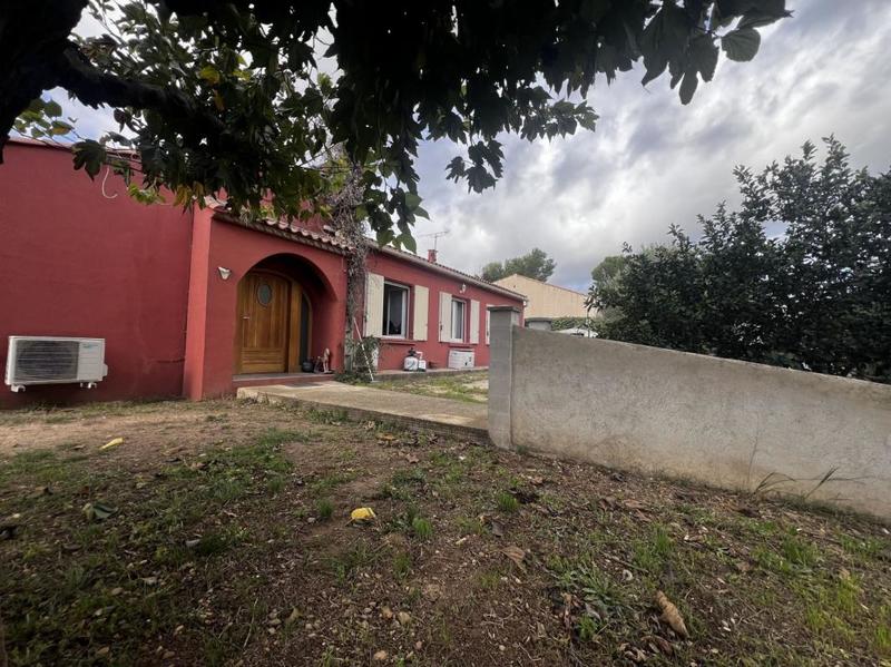 Villa - 100 m² - 5 pièces