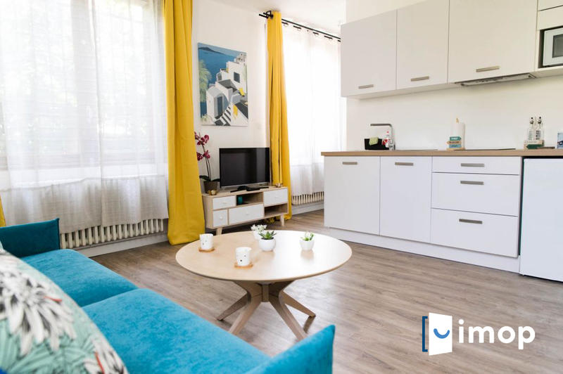 Maison - 247 m² - 10 pièces