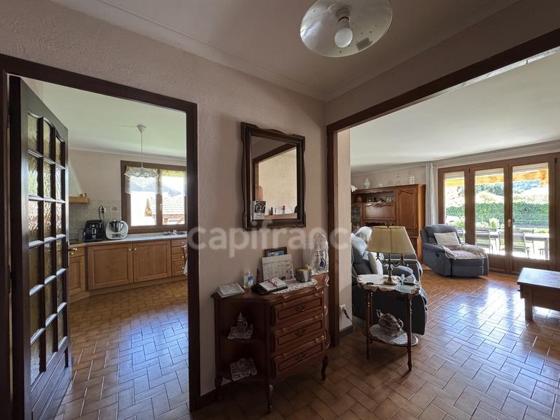 Maison - 182 m² - 7 pièces