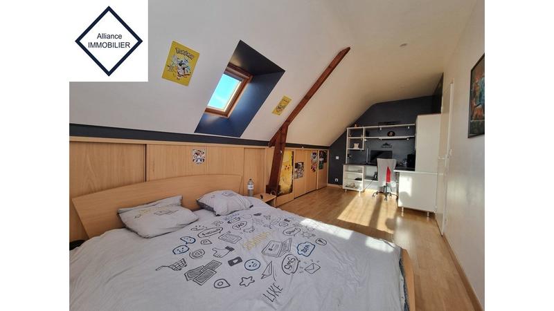 Maison - 158 m² - 8 pièces