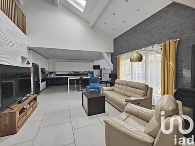 Maison - 200 m² - 7 pièces