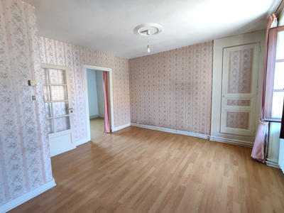 Maison - 85 m² - 5 pièces