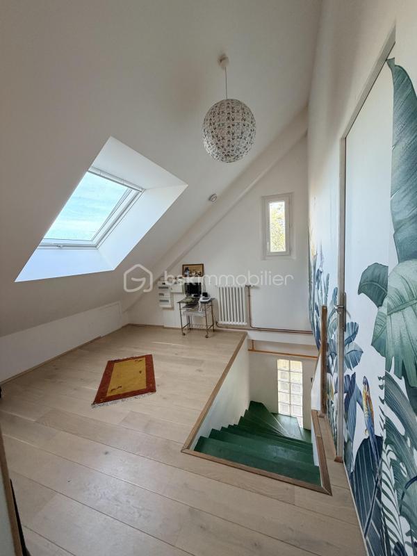 Maison - 160 m² - 8 pièces