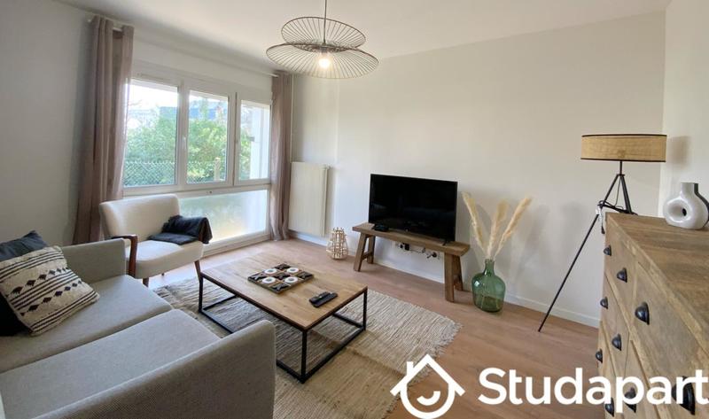 Chambre - 12 m² - 1 pièce