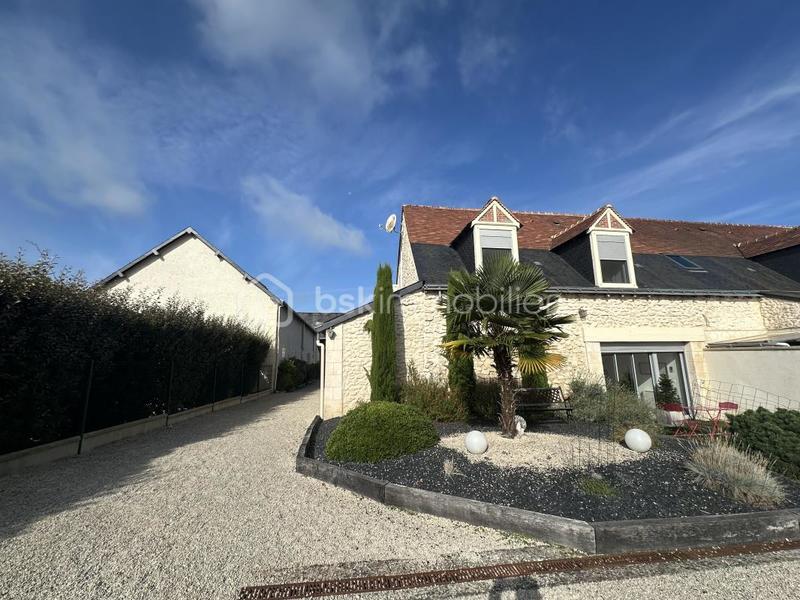 Maison - 201 m² - 6 pièces