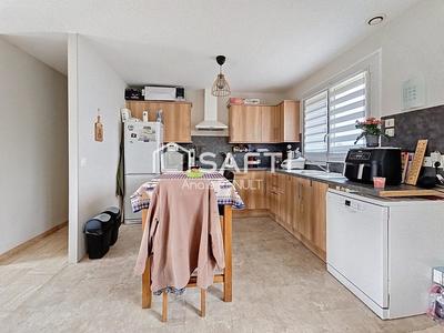 Maison - 70 m² - 4 pièces