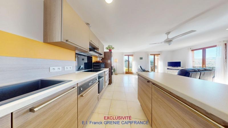 Maison - 93 m² - 4 pièces
