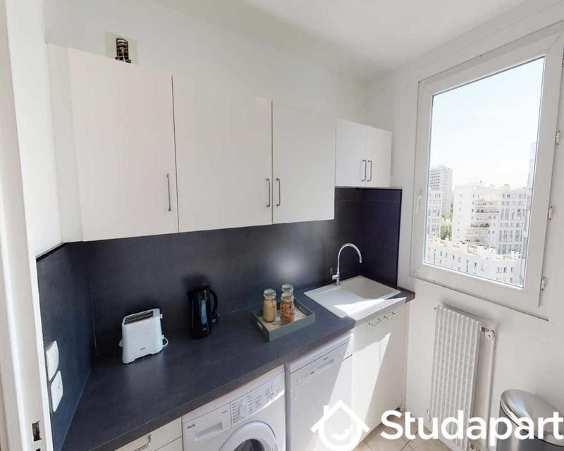 Chambre - 90 m² - 1 pièce