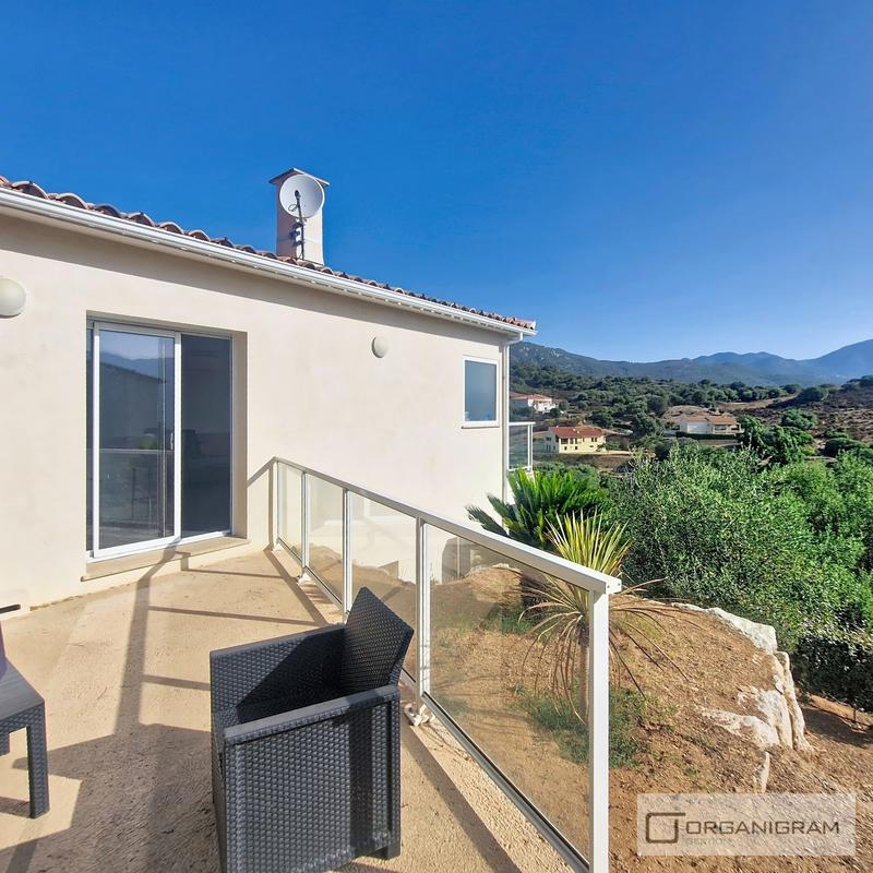 Villa - 101 m² - 4 pièces