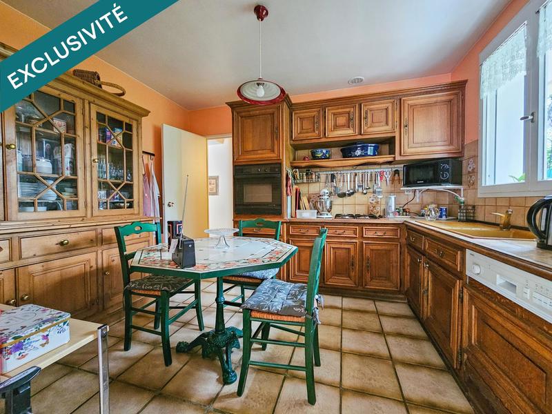 Maison - 227 m² - 10 pièces