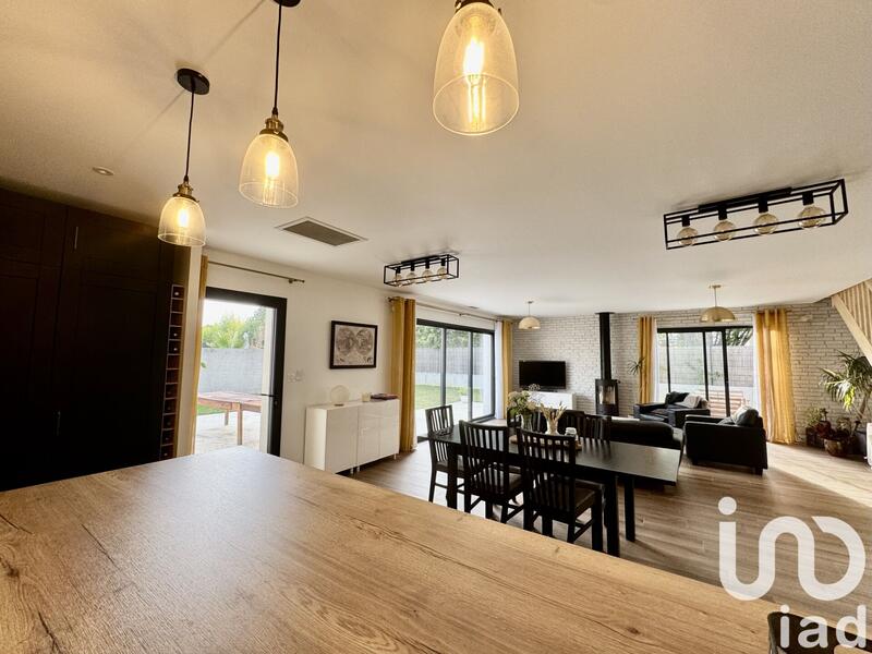 Maison - 138 m² - 5 pièces