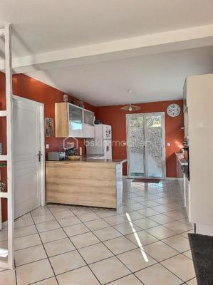 Maison - 112 m² - 5 pièces