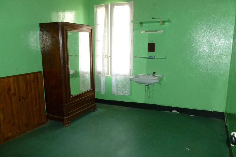 Maison - 250 m² - 14 pièces