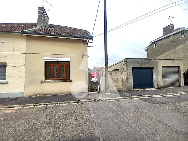 Maison - 75 m² - 5 pièces