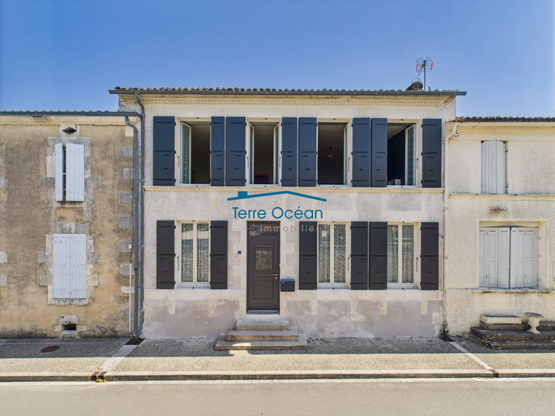 Maison - 160 m² - 6 pièces