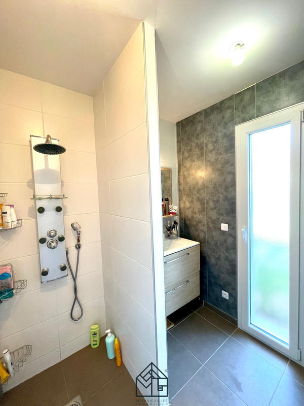 Maison - 105 m² - 4 pièces