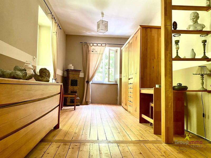 Maison - 333 m² - 12 pièces